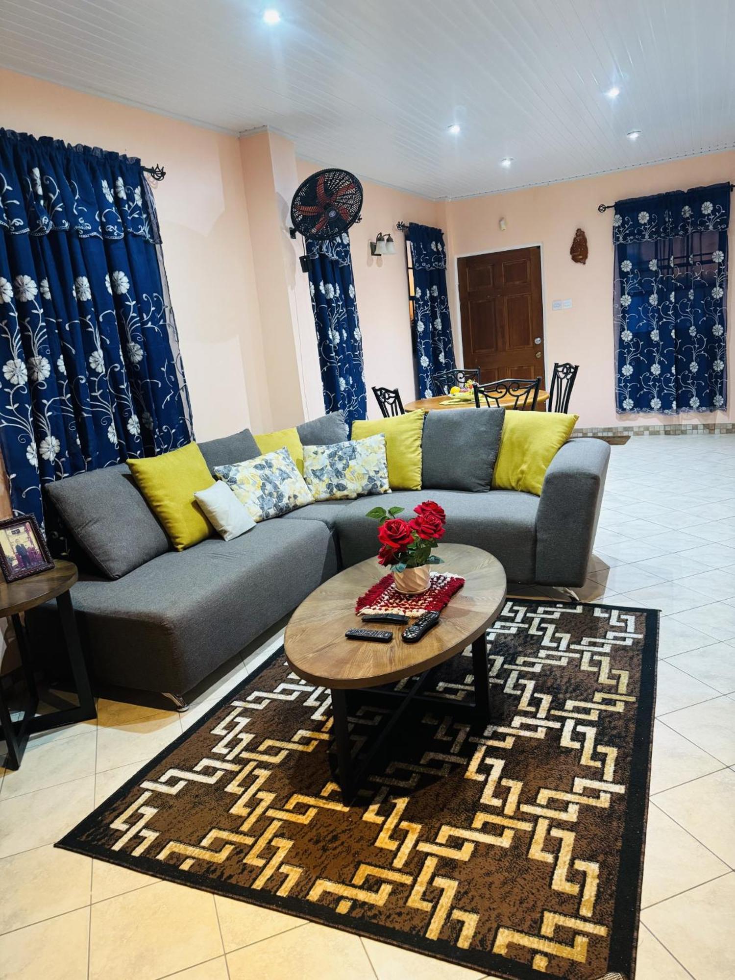 Anne Marie Villas Castries Luaran gambar